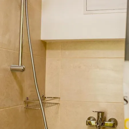 Лапки Hostel Odesa